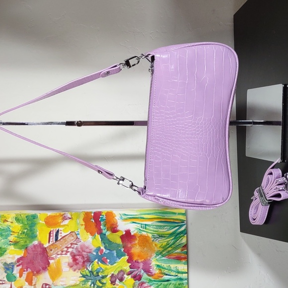 Croc Embossed Faux Leather Baguette Bag - Picture 4 of 8